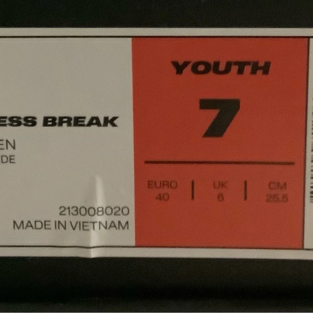 Youth girls mid basketball sneakers
